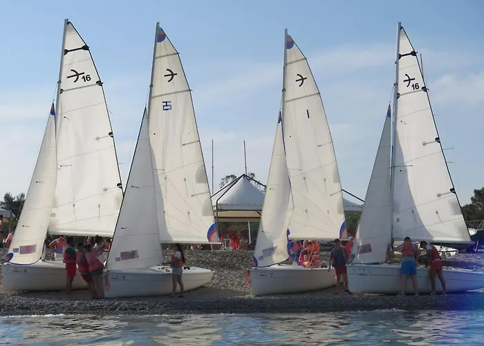 假日公园 Circolo Velico Lucano *